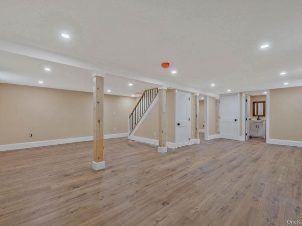 87 Sobro Avenue, Valley Stream NY 11580