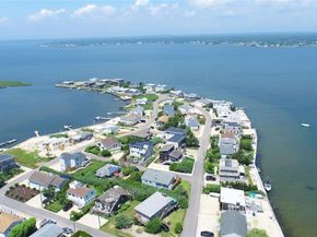 37 Harbor Road, Westhampton Beach NY 11978