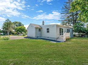 28 W 6th Street, Deer Park NY 11729
