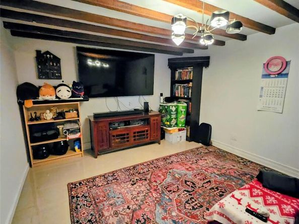 4020 249th St, Little Neck NY 11363