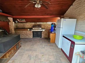 4020 249th St, Little Neck NY 11363