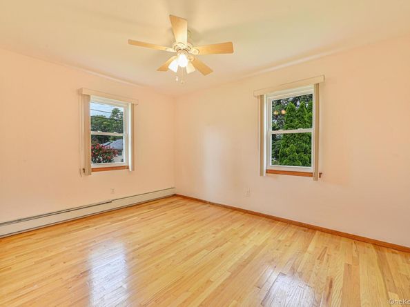 59 Rosewood Road, Kings Park NY 11754