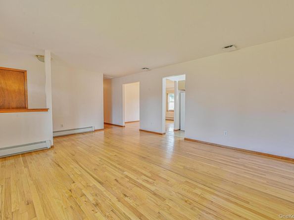 59 Rosewood Road, Kings Park NY 11754