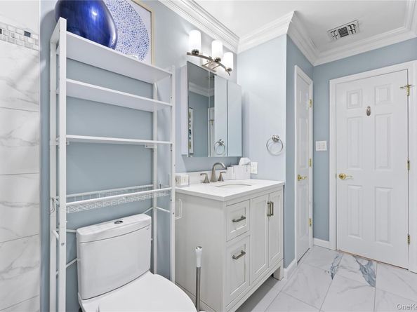 2 Spring Court, Huntington NY 11743