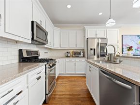 2 Spring Court, Huntington NY 11743