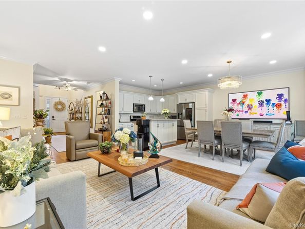 2 Spring Court, Huntington NY 11743