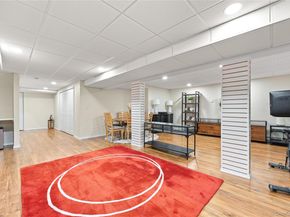 2 Spring Court, Huntington NY 11743