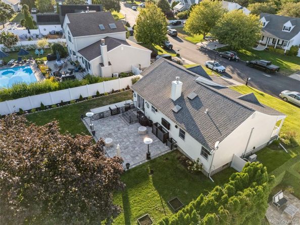 45 Meadow Court, Manorville NY 11949