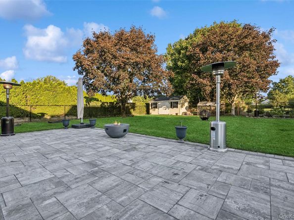 45 Meadow Court, Manorville NY 11949