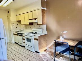 11 Alden 4C, Larchmont NY 10538