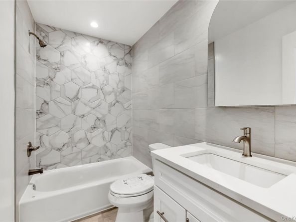 23 Fulton Street, West Babylon NY 11704