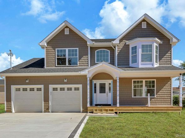 23 Fulton Street, West Babylon NY 11704