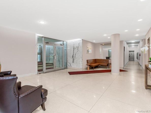 525 W 236th. Street 6H, Bronx NY 10463