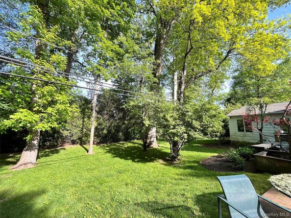 26 Polo Field Lane, Lake Success NY 11020