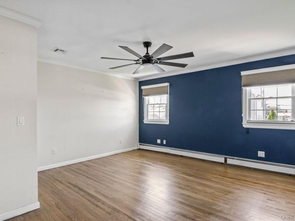 59 Western Concourse, Amity Harbor NY 11701