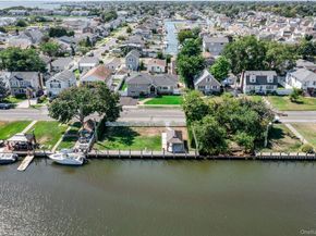 59 Western Concourse, Amity Harbor NY 11701