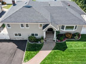59 Western Concourse, Amity Harbor NY 11701