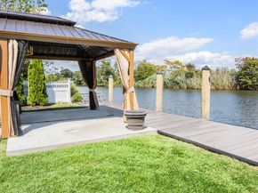 59 Western Concourse, Amity Harbor NY 11701
