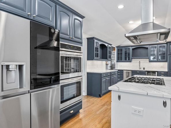 59 Western Concourse, Amity Harbor NY 11701