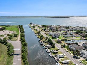 59 Western Concourse, Amity Harbor NY 11701