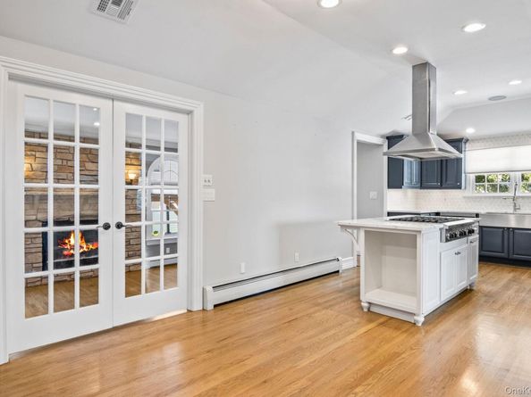59 Western Concourse, Amity Harbor NY 11701