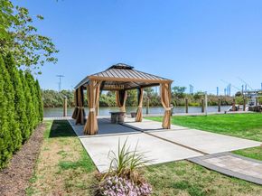 59 Western Concourse, Amity Harbor NY 11701