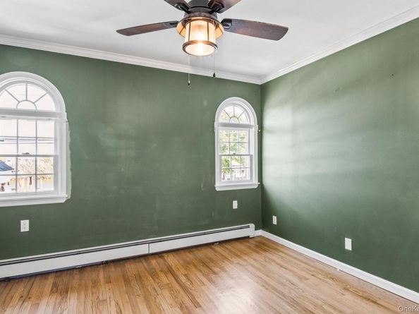59 Western Concourse, Amity Harbor NY 11701