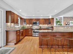 32 Custis Avenue, White Plains NY 10603