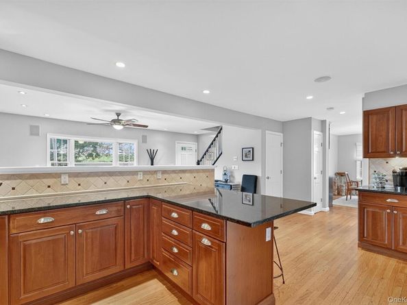 32 Custis Avenue, White Plains NY 10603