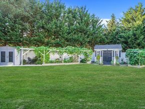 392 N Country Road, Smithtown NY 11787