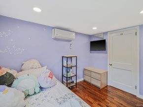392 N Country Road, Smithtown NY 11787