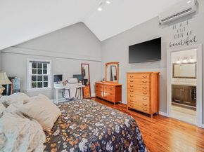 392 N Country Road, Smithtown NY 11787