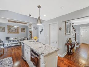 392 N Country Road, Smithtown NY 11787