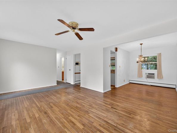 4 King Street, Glenwood Landing NY 11547