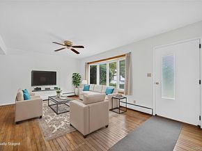 4 King Street, Glenwood Landing NY 11547