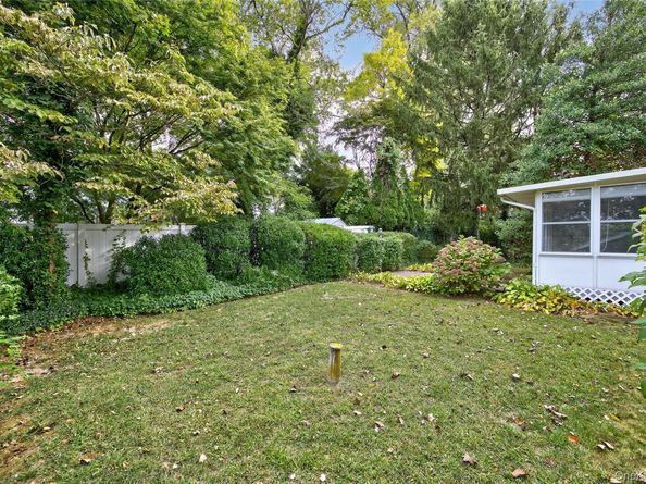 4 King Street, Glenwood Landing NY 11547