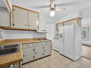 4 King Street, Glenwood Landing NY 11547