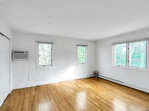 23 Bellows Terrace, Hampton Bays NY 11946