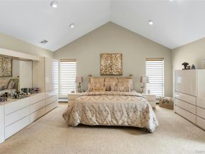 7 Albertson Lane, Old Westbury NY 11568