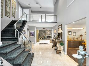 7 Albertson Lane, Old Westbury NY 11568