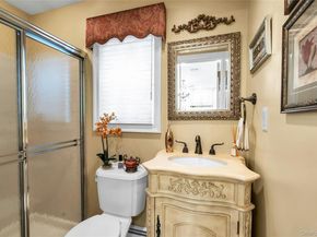 7 Albertson Lane, Old Westbury NY 11568