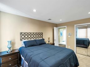 7 Albertson Lane, Old Westbury NY 11568