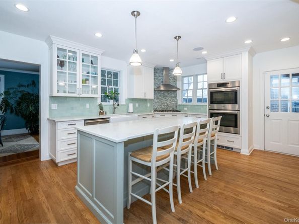 18 Bailey Place, New Rochelle NY 10801