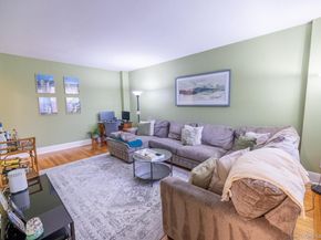 185 Atlantic Avenue B8, Lynbrook NY 11563