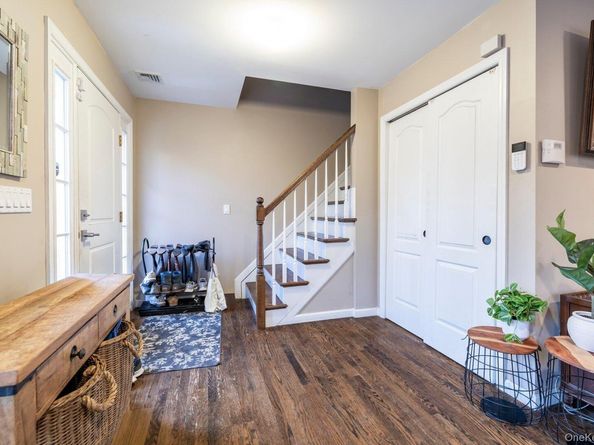 12 Summit Street, East Patchogue NY 11772