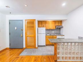 165 Elizabeth Street 3R, New York (Manhattan) NY 10012