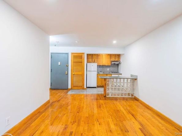 165 Elizabeth Street 3R, New York (Manhattan) NY 10012