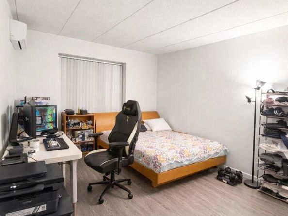 143-50 Barclay Avenue 4th FL, Flushing NY 11355