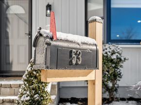 53 Elizabeth Drive, Bethpage NY 11714