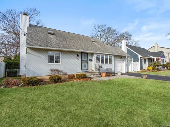 220 Belvedere Drive, Massapequa Park NY 11762